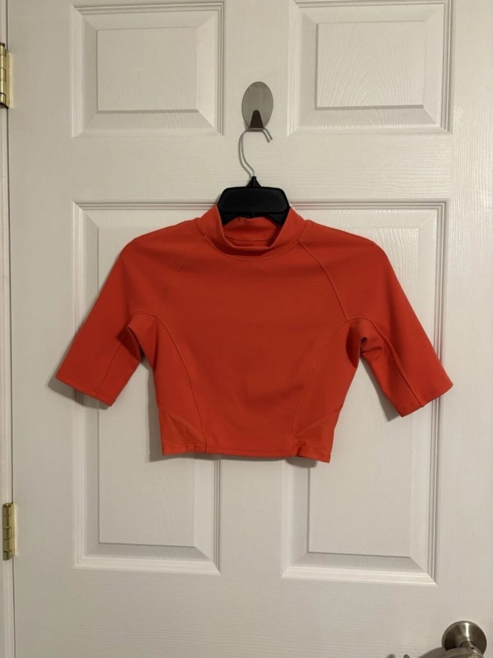 Lululemon Everlux Mesh Cropped SS Shirt Red Mock Neck Size Tag Removed